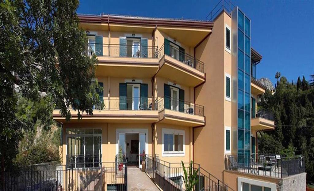 Meridiana Hotel Taormina Kültér fotó